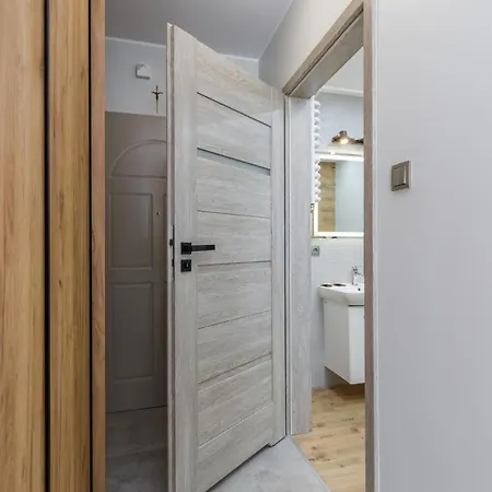 Port Towarowa 17 Z Garazem By Jantar Apartman *